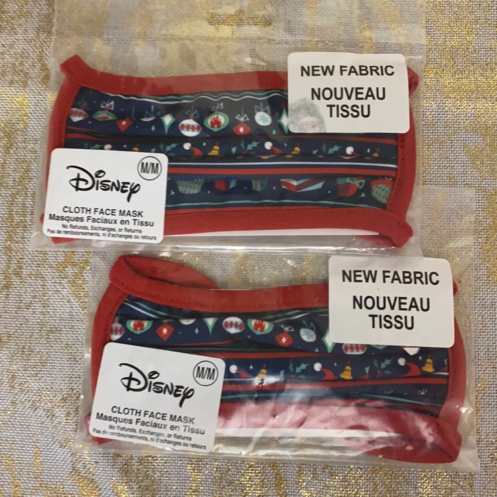 Unisex Children’s Disney masks.